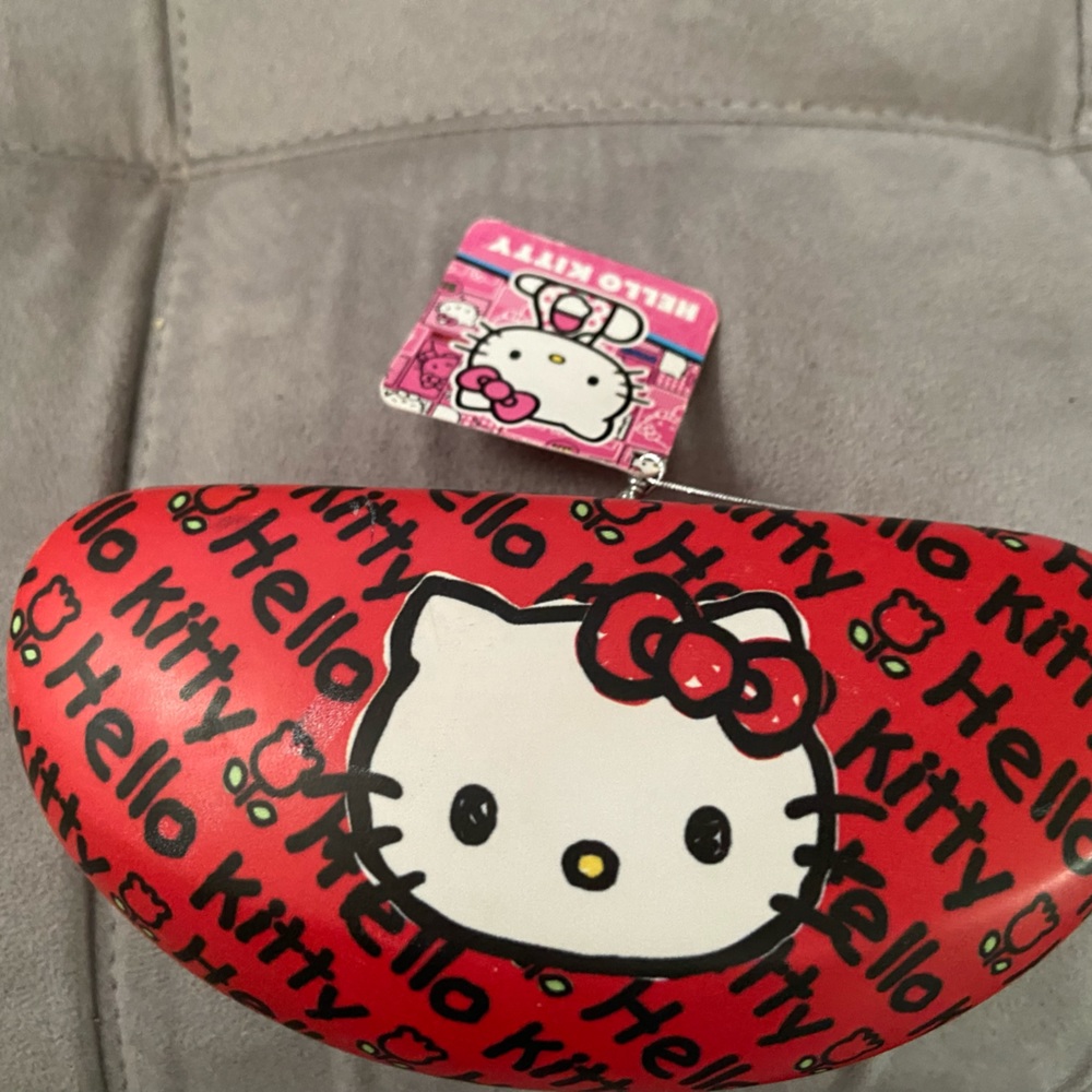 Hello Kitty sun glasses case